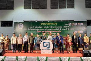 ນວ ເປີດງານວາງສະແດງ ແລະ ຈໍາໜ່າຍສິນຄ້າ ODOP ແລະ ສິນຄ້າຄອບຄົວຕົວແບບ