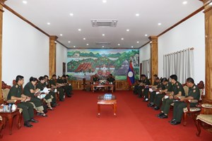 ຄະນະນຳ ກອງບັນຊາການທະຫານແຂວງຫຼວງພະບາງ ຕ້ອນຮັບຄະນະຊ່ຽວຊານສະຖາບັນຍຸດທະສາດ ປ້ອງກັນຊາດຫວຽດນາມ