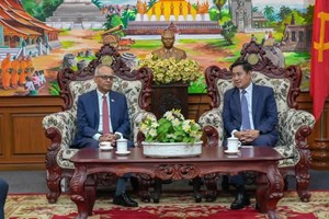 ເຈົ້າແຂວງຈໍາປາສັກ ຕ້ອນຮັບເອກອັກຄະລັດຖະທູດ ສິງກະໂປ ປະຈໍາລາວ