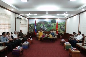 ຄະນະປະຈຳພຸດທະສາສະໜາແຂວງເຫງະອານ ພົບປະ ປະທານແນວລາວສ້າງຊາດແຂວງຊຽງຂວາງ