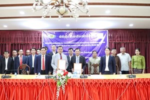 ເຊັນສັນຍາຮັບເໝົາກໍ່ສ້າງ ໂຄງການປ້ອງກັນຕາຝັ່ງເຈື່ອນ ແຕ່ຈຸດຄຸ້ມບ້ານມີໄຊສະຫວ່າງ ຫາ ບ້ານປ່າອ້ອຍ