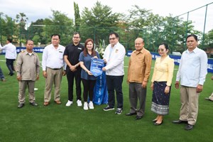 ຟີຟາ ມອບສະໜາມເຕະບານຫຍ້າທຽມ ໃຫ້ໂຮງຮຽນ ມສ ນາຄວາຍ