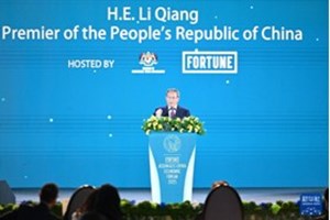 ນາຍົກລັດຖະມົນຕີຈີນ ເຂົ້າຮ່ວມພິທີເປີດເວທີປຶກສາຫາລືເສດຖະກິດສາມຝ່າຍ