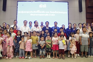 ຫສພຈັດພິທີປູກຕົ້ນໄມ້ ແລະ ສະຫຼອງວັນເດັກສາກົນ