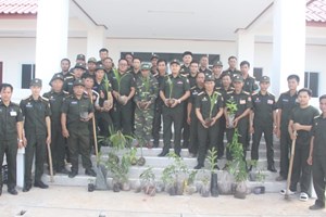 ກອງພັນທີ 2 ສ້າງກິດຈະກຳປູກຕົ້ນໄມ້