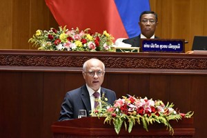 ຍທຂ ຊີ້ແຈງບັນຫາຈຸດຄຽ່ນຖ່າຍສິນຄ້າລະຫວ່າງທາງລົດໄຟລາວ-ໄທ ສູ່ທາງລົດໄຟລາວ-ຈີນ