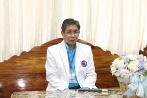 ການນໍາໂຮງໝໍແຂວງຈໍາປາສັກ​ ສະແດງທັດສະນະຕໍ່ກັບວັນແພດລາວ