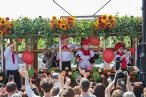 ຊາວຣັດເຊຍ ໃຊ້ເວລາກັບໂທລະສັບມືຖື ສະເລ່ຍ 5.5 ຊົ່ວໂມງຕໍ່ມື້