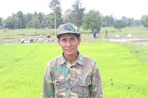 ຊາວກະສິກອນ ບ້ານໂພນຢານາງ ປັກດໍາເຂົ້ານາປີໄດ້ 90%