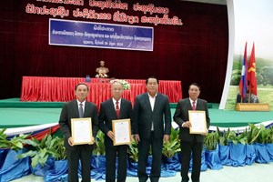 ຊຽງຂວາງ ປະກາດກຳມະການພັກແຂວງເຂົ້າຮັບບຳນານແຕ່ງຕັ້ງພະນັກງານນຳພາ-ຄຸ້ມຄອງ