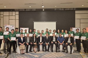 ສື່ມວນຊົນສໍາເລັດຊຸດອົບຮົມການລາຍງານຂ່າວສີຂຽວ