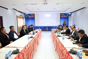 ສະພາການຄ້າ ຄໍາມ່ວນ ພົບປະແລກປ່ຽນ ກັບ ຫໍການຄ້ານະຄອນພະນົມ