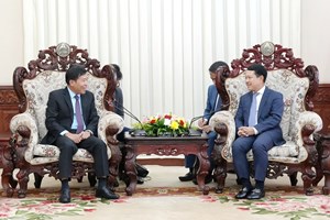 ຮອງນາຍົກລັດຖະມົນຕີ ຕ້ອນຮັບ ຮອງ ລມຕ ກະຊວງການຕ່າງປະເທດຫວຽດນາມ