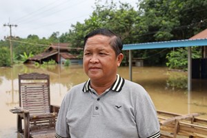 ນໍ້າຖ້ວມບ້ານເລົ່າຫຼວງເມືອງຫິນບູນ