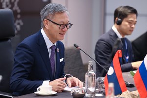 ລມຕ ຕ່າງປະເທດ ລາວ - ຣັດເຊຍ ພົບປະສອງຝ່າຍ