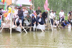 ອຸທຸມພອນ ຈັດກິດຈະກໍາປ່ອຍປາ ແລະ ຍ່າງເພື່ອສຸຂະພາບສະຫຼອງວັນສ້າງຕັ້ງກິລາລາວ