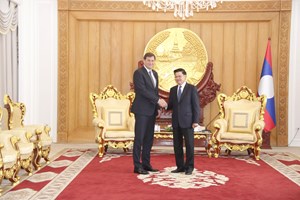 ທ່ານ ທອງລຸນ ສີສຸລິດ ຕ້ອນຮັບການເຂົ້າຢ້ຽມຂໍ່ານັບຂອງຄະນະຜູ້ແທນ ສ ເບລາຣຸດຊີ