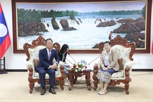 ຮອງຫົວໜ້າ ຄອສພ ຕ້ອນຮັບທູດ ສ ເກົາຫຼີ