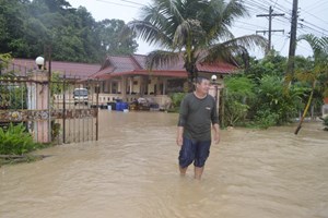 ເມືອງຊຽງຮ່ອນໄດ້ຮັບຜົນກະທົບຈາກນໍ້າຖ້ວມ