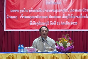 ເຈົ້າແຂວງສະຫວັນນະເຂດ ຊີ້ນຳວຽກງານຮອບດ້ານຢູ່ສອງເມືອງ