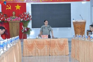 ທ່ານ ຟ້າມ​ມິງ​ຈິງ ກວດ​ກາ​ຮູບ​ແບບ​ການ​ບໍ​ລິ​ຫານ​ໃໝ່​ຢູ່ ແຂວງອານ​ຢາງ ແລະ ດົ່ງ​ທາບ