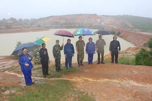 ເຈົ້າແຂວງຊຽງຂວາງລົງກວດກາພື້ນທີ່ຖືກຜົນກະທົບຈາກໄພພິບັດ