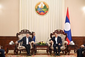 ພາກທຸລະກິດ ມອບເງິນ ແລະ ເຄື່ອງຊ່ວຍເຫຼືອ ເພື່ອແກ້ໄຂໄພພິບັດ