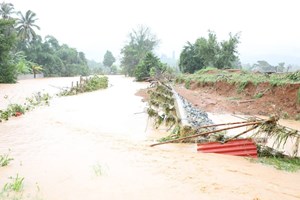 ປະຊາຊົນເມືອງຫ້ວຍຊາຍມີ 8 ບ້ານໄດ້ຮັບຜົນກະທົບຈາກນໍ້າຖ້ວມ