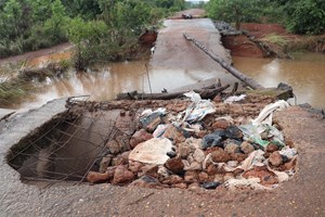 ການນໍາເມືອງປາກກະດິງ ລົງກວດກາຜົນເສຍຫາຍຈາກໄພນ້ຳຖ້ວມຢູ່ 4 ບ້ານ