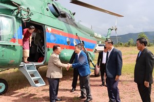 ຮອງນາຍົກລັດຖະມົນຕີ ເຄື່ອນໄຫວຢ້ຽມຢາມ ແລະ ເຮັດວຽກ ຢູ່ແຂວງໄຊສົມບູນ