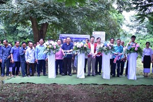 ມອບ-ຮັບນໍ້າບາດານໃຫ້ 2 ໂຮງຮຽນ ແລະ 1 ບ້ານ ເມືອງຊະນະຄາມ