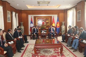 ຮອງຫົວໜ້າ ຄຕພ ອວ​ຍ​ພອນເອກອັກຄະລັດຖະທູດ ສສ ຫວຽດນາມ ປະຈໍາ ສປປ ລາວ