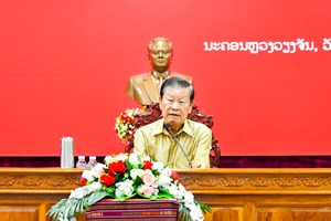 ປາຖະກະຖາວັນລັດຖະທໍາມະນູນ ແລະ ວັນຢຶດອຳນາດ