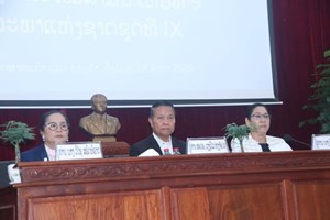 ສສຊ ແລະ ສສ ນວ ລົງພົບປະຜູ້ມີສິດເລືອກຕັ້ງ ຢູ່ ກະຊວງ ອຄ