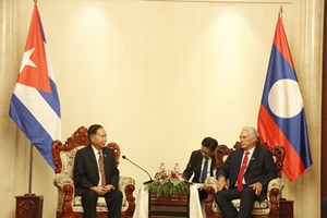 ປະທານສະມາຄົມມິດຕະພາບ ລາວ-ກູບາ ເຂົ້າຢ້ຽມຂໍ່ານັບປະທານປະເທດກູບາ