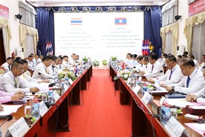 ຄຳມ່ວນ - ນະຄອນພະນົມ ຮ່ວມມືໃນ 8 ບັນຫາສໍາຄັນ