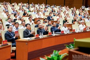 ຫວຽດນາມ ຈັດກອງ​ປະ​ຊຸ​ມ​​ເຊື່ອມ​ຊຶມ​ມະ​ຕິ​ຂອງ​ກົມ​ການ​ເມືອງ