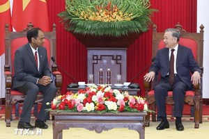 ທ່ານເລຂາທິການໃຫຍ່ຫວຽດນາມ ຕ້ອນຮັບປະທານກຸ່ມບໍລິສັດ ມາເວລ ທົ່ວໂລກ