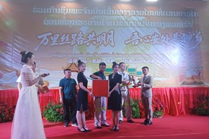 ບໍລິສັດ ຝຸ່ນໂປຕາສ ອາຊີ-ໂປຕາສ ສາກົນ (ລາວ) ຈໍາກັດຜູ້ດຽວຈັດງານລ້ຽງສະຫຼອງບຸນໄຫວ້ພະຈັນ