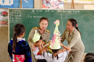 ສສກ - ລັດຖະບານອົສຕຣາລີ ເນັ້ນໜັກເຖິງຄວາມສຳຄັນຂອງຜູ້ເຮັດວຽກສຶກສານິເທດພາຍໃນ