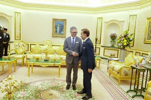 ລັດຖະມົນຕີກະຊວງການຕ່າງປະເທດ ແຫ່ງ ສປປ ລາວ ເຂົ້າຢ້ຽມຂໍ່ານັບ ສົມເດັດ ຊຸນຕານ  ແຫ່ງ ບຣູໄນ ດາຣູຊາລາມ