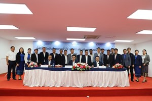 ເຊັນບົດບັນທຶກຄວາມເຂົ້າໃຈກ່ຽວກັບການຮ່ວມມື 3 ສາຍການບິນ