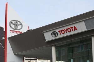 Toyota ລາຍງານຍອດຂາຍທົ່ວໂລກເພີ່ມຂຶ້ນແບບບໍ່ເຄີຍມີມາກ່ອນ
