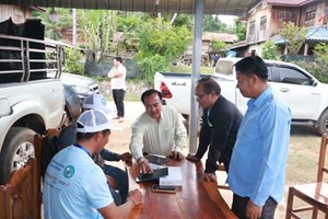 ເລຂາຄະນະບໍລິຫານງານພັກເມືອງ ແກ່ນທ້າວລົງຕິດຕາມການສໍາຫຼວດພົນລະເມືອງ.