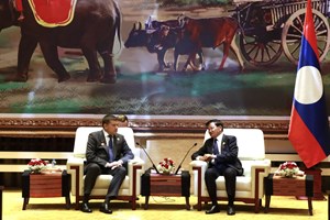 ປະທານປະເທດຕ້ອນຮັບຮອງປະທານສະພາສູງແຫ່ງ ສ ຣັດເຊຍ