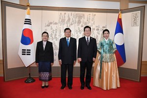 ປະທານປະເທດລາວ ຢ້ຽມຢາມທາງການ ຢູ່ ສ.ເກົາຫຼີ