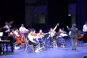 ສິລະປະພື້ນເມືອງ ສ ເກົາຫຼີ ສະແດງຮັບໃຊ້ຊາວ ນວ