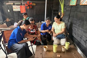 ຫວຽດນາມ ຖື​ການ​ພັດ​ທະ​ນາ​ທັກ​ສະ​ດີ​ຈີ​ຕອນ​ໃຫ້​​ປວງ​ຊົນ​ແມ່ນ​ຈຸດ​ສຸມ​​ການ​ຫັນ​ເປັນ​ດີ​ຈີ​ຕອນ