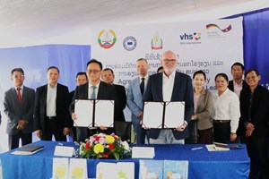 ລົງນາມ ການສຶກສານອກໂຮງຮຽນ ແລະ ການຮຽນຕະຫຼອດຊີວິດສຳລັບລາວ