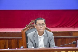 ພະນັກງານ-ລັດຖະກອນແຂວງສາລະວັນ ເຊື່ອມຊືມເອກະສານ ເລືອກຕັ້ງ ສສຊ ຊຸດທີ X ແລະ ສສຂ ຊຸດທີ V